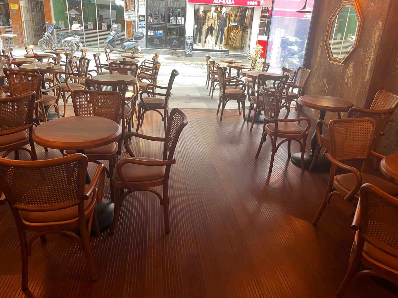 Kafe Projesi Bambu Zemin Kaplama Uygulaması | Milawood Lamine Parke