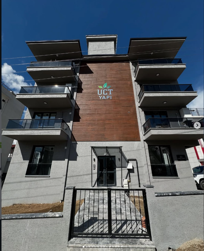 UCT Yapı Projesi Meşe Lamine Parke ve Ahşap Dış Cephe Uygulaması | Milawood